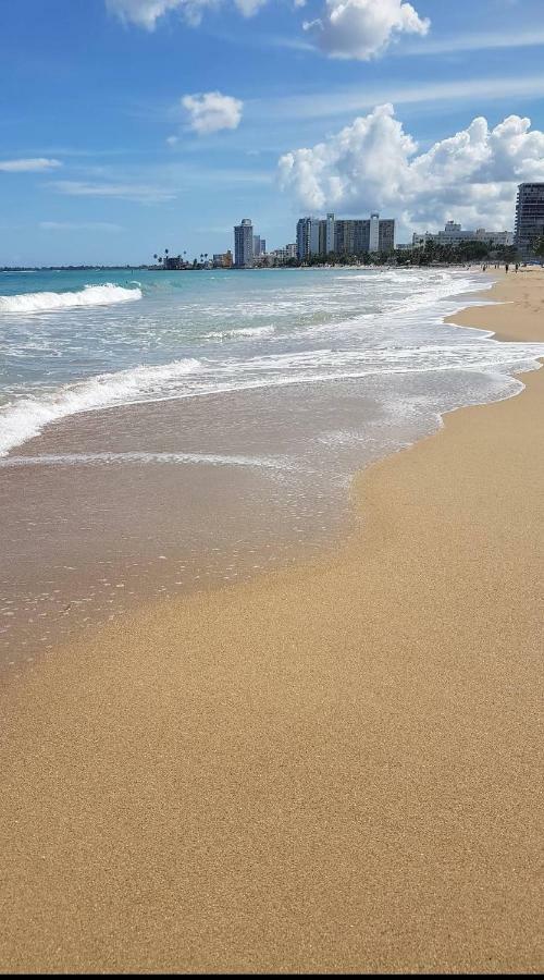 サンジョアンBeach Front Apt 4 At Isla Verde Towerアパートメント エクステリア 写真