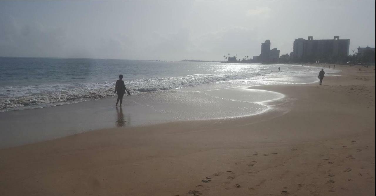 サンジョアンBeach Front Apt 4 At Isla Verde Towerアパートメント エクステリア 写真